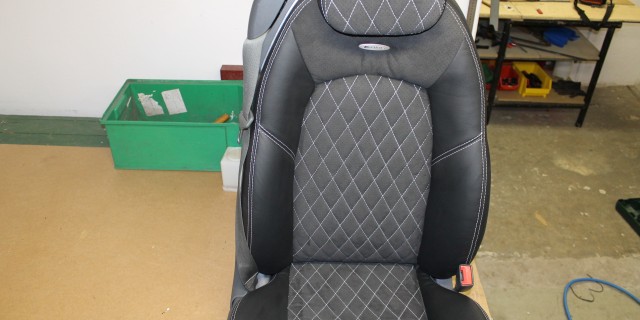 Arbeit aus der Werkstatt eXpress Autosattlerei Krefeld